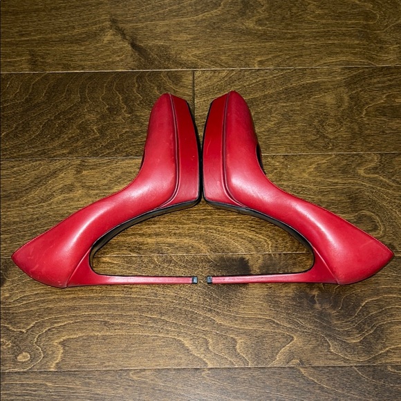 Saint Laurent Janis Red Pumps - Picture 9 of 14